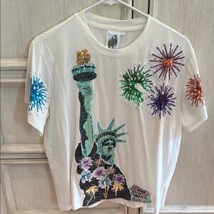 Queen Of Sparkles White T-Shirt with Statue of Liberty and Fireworks Design